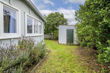 Photo of property in 74 Tilley Road, Paekakariki, 5034