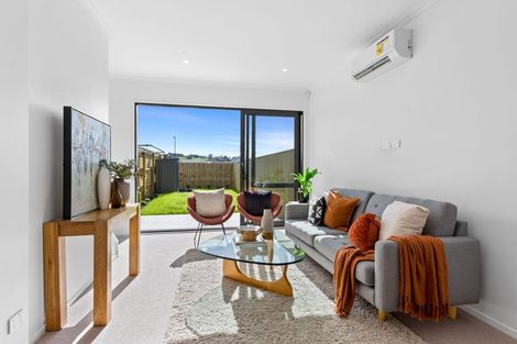 Photo of property in 40 Cambie Avenue, Red Beach, 0932