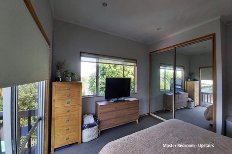 Photo of property in 84a Marine Parade, Mellons Bay, Auckland, 2014
