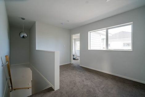 Photo of property in 19b Sorrel Crescent, Bucklands Beach, Auckland, 2012