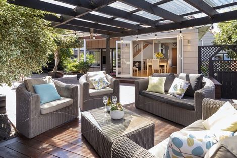 Photo of property in 8 Thurston Place, Bucklands Beach, Auckland, 2012