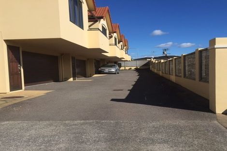 Photo of property in 4/364 Maunganui Road, Mount Maunganui, 3116