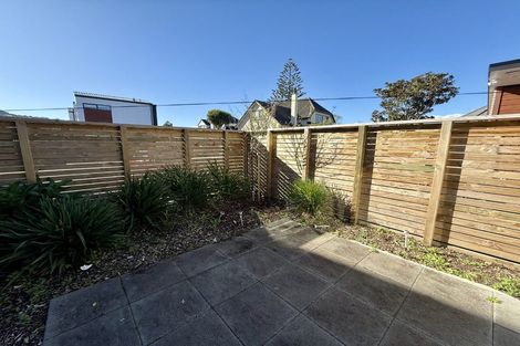Photo of property in 9/564 High Street, Boulcott, Lower Hutt, 5010