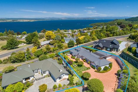 Photo of property in 2 Krissell Place, Acacia Bay, Taupo, 3330