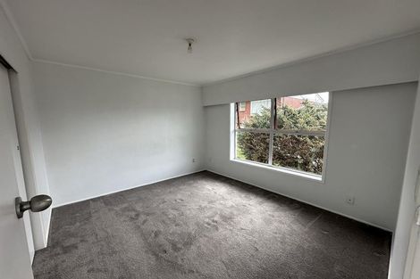 Photo of property in 1/14 Kathleen Street, Totara Vale, Auckland, 0627