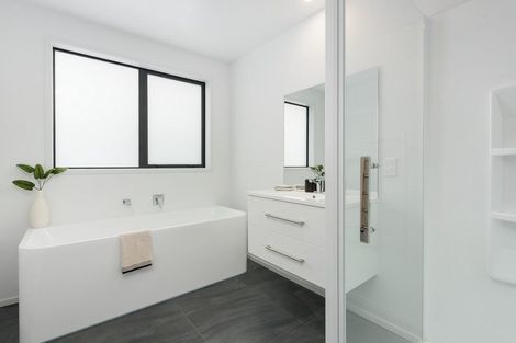 Photo of property in 4 Hera Lane, Pyes Pa, Tauranga, 3112