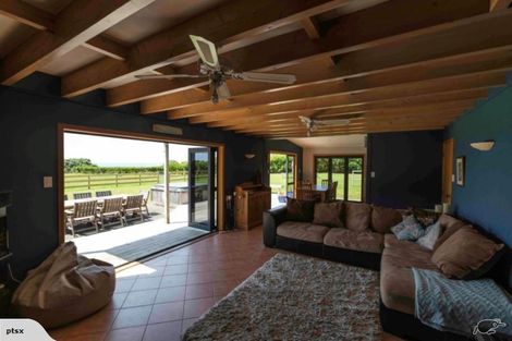 Photo of property in 37 Greenock Drive, Manukau Heads, Waiuku, 2684