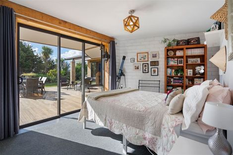 Photo of property in 362e Whananaki North Road, Opuawhanga, Hikurangi, 0181