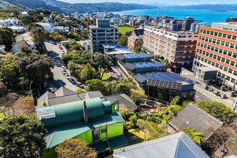 Photo of property in 26 Glasgow Street, Kelburn, Wellington, 6012