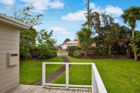Photo of property in 87 Ngamotu Road, Spotswood, New Plymouth, 4310