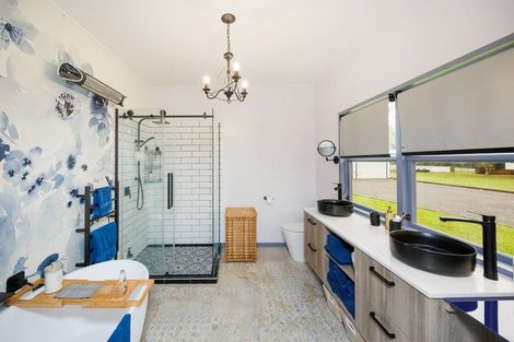 Photo of property in 8 Skerman Street, Marton, 4710