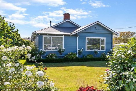 Photo of property in 12 Parsonage Road, Waimate, 7924
