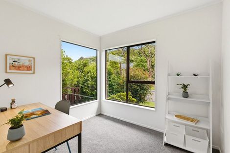 Photo of property in 61 Amapur Drive, Khandallah, Wellington, 6035