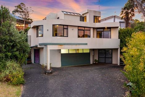 Photo of property in 1a Prestige Place, Castor Bay, Auckland, 0620