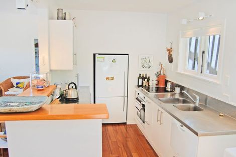 Photo of property in 62 Clinton Road, Tawharanui Peninsula, Matakana, 0986