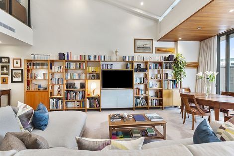 Photo of property in Clyde Quay Wharf, 3c/6 Clyde Quay Wharf, Te Aro, Wellington, 6011