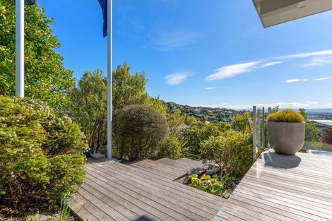 Photo of property in 1 Saint Remy Lane, Redcliffs, Christchurch, 8081
