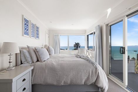 Photo of property in 117 Priestley Terrace, Bluff Hill, Napier, 4110