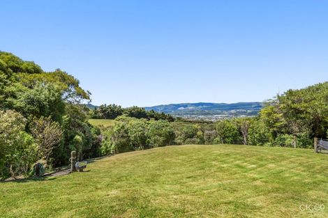 Photo of property in 8a Garrett Place, Riverstone Terraces, Upper Hutt, 5018