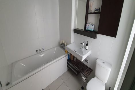 Photo of property in Mariner, 1/140b Oriental Parade, Oriental Bay, Wellington, 6011