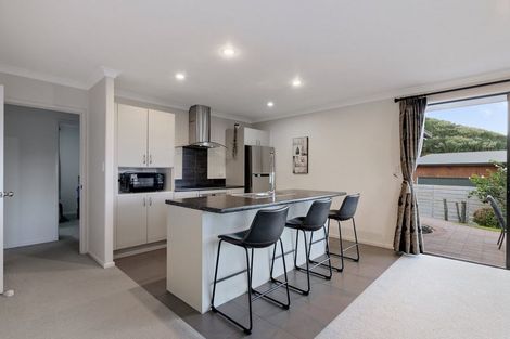 Photo of property in 31 Bateleur Close, Welcome Bay, Tauranga, 3112