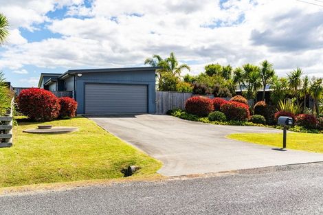 Photo of property in 64b Jack Boyd Drive, Mangawhai Heads, Kaiwaka, 0573