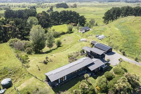 Photo of property in 68 Harakeke Road, Te Horo, Otaki, 5581