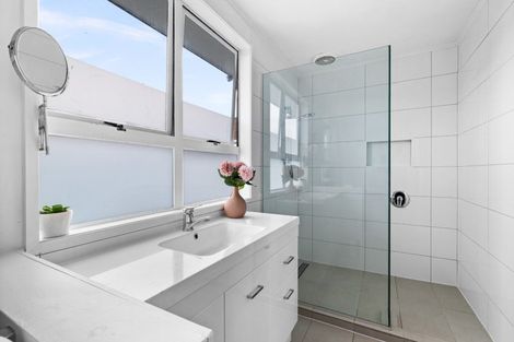 Photo of property in 16 Lanark Crescent, Tamatea, Napier, 4112