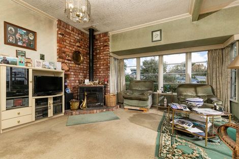 Photo of property in 49 Moffat Road, Red Beach, 0932