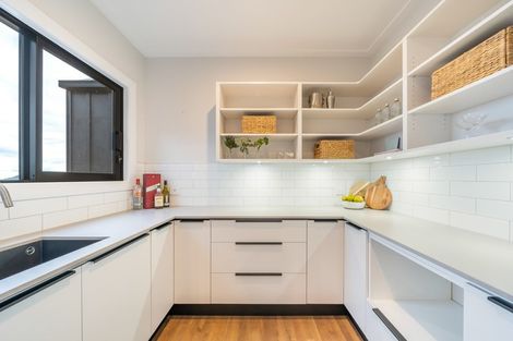 Photo of property in 229 Fairview Drive, Birchville, Upper Hutt, 5372