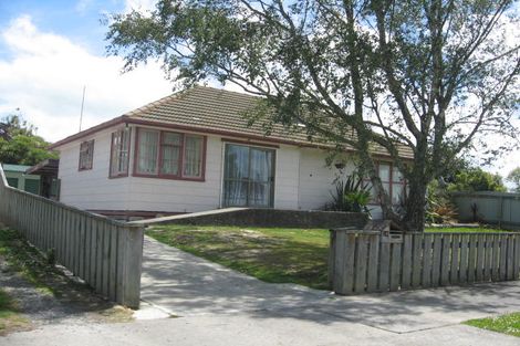 Photo of property in 18 Wilson Street, Pahiatua, 4910