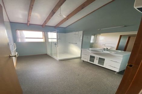 Photo of property in 42 Beach Street, Saint Clair, Dunedin, 9012
