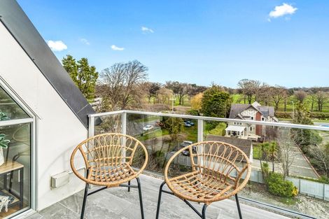 Photo of property in 12/15 Peterborough Street, Christchurch Central, Christchurch, 8013