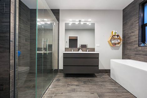 Photo of property in 2 Helen June Avenue, Flagstaff, Hamilton, 3210