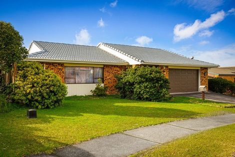 Photo of property in 4 Muscat Place, Henderson, Auckland, 0612