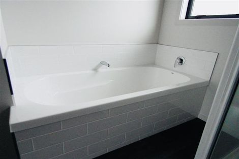 Photo of property in 14a Omata Road, Westown, New Plymouth, 4310