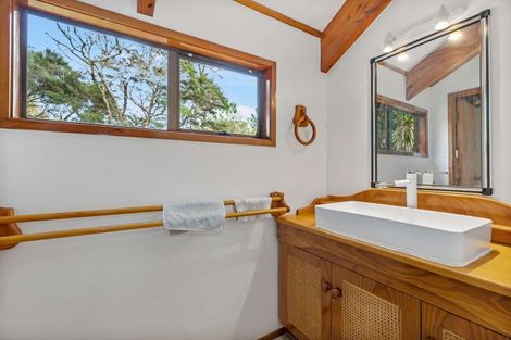 Photo of property in 58a Lantana Road, Green Bay, Auckland, 0604