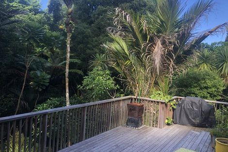 Photo of property in 56 Sylvan Valley Avenue, Titirangi, Auckland, 0604