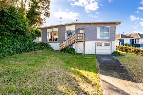Photo of property in 14 Donovan Avenue, Massey, Auckland, 0614