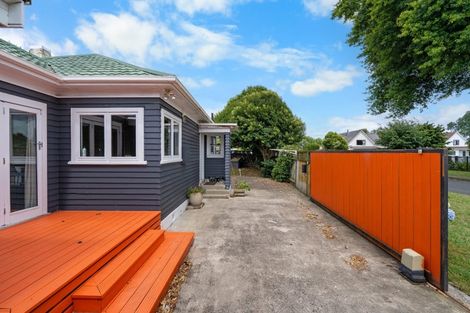 Photo of property in 89 Grey Street, Cambridge, 3434