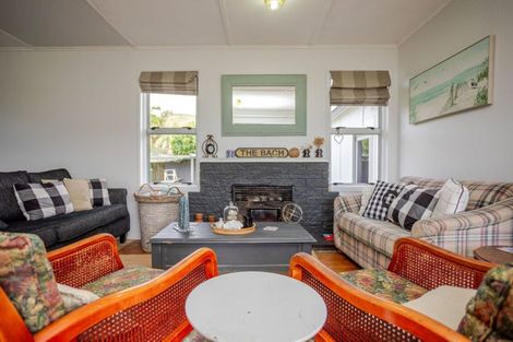 Photo of property in 40 Seaview Road, Herbertville, Dannevirke, 4970