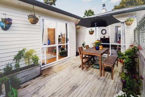 Photo of property in 76 Glen Road, Ranui, Auckland, 0612