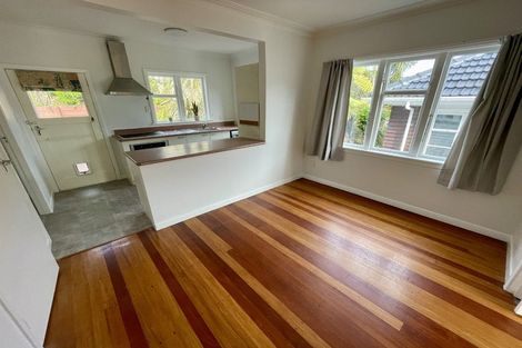 Photo of property in 46 Hinau Street, Tawa, Wellington, 5028