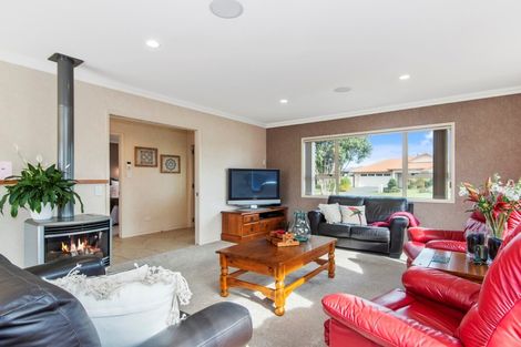 Photo of property in 565 Gloucester Road, Papamoa Beach, Papamoa, 3118