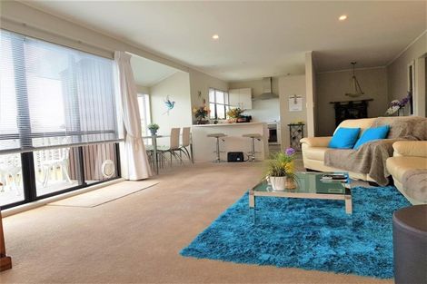 Photo of property in 1/39 Calypso Place, Rothesay Bay, Auckland, 0630