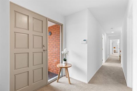 Photo of property in 1/216 Grahams Road, Burnside, Christchurch, 8053