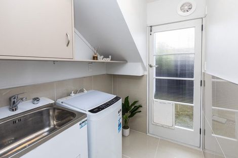Photo of property in 10 Inca Place, Redwood, Christchurch, 8051