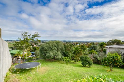 Photo of property in 69 Garfield Road, Helensville, 0800