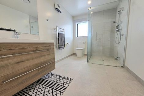 Photo of property in 13 Royal Oak Crescent, Holmes Hill, Oamaru, 9401