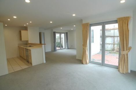 Photo of property in 18/36 Dee Street, Island Bay, Wellington, 6023